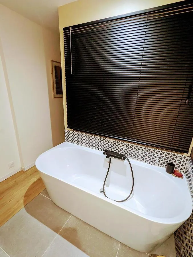 Cosy Spacieux Appartement Balcon - Ourcq Paris 19 Apartment
